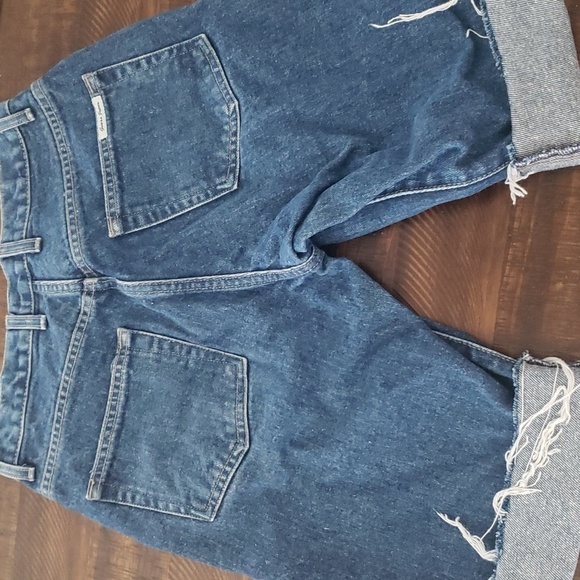 GUESS old school cut offs shorts - Picture 4 of 6